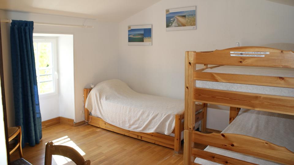 La Fermette gîte 3 étoiles à Surgères près de La Rochelle chambres enfants pour 3 à 4 personnes