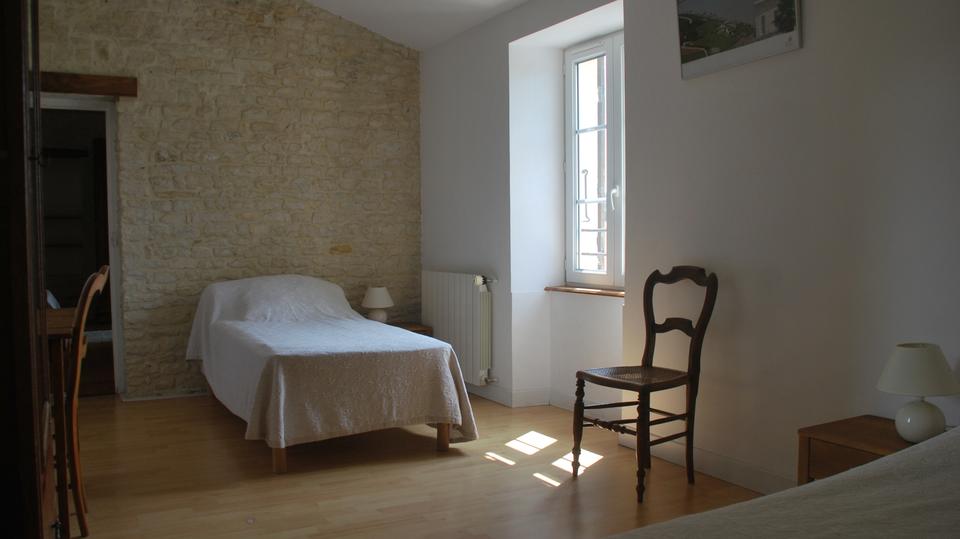 Le Relais : chambre enfants avec deux lits simples